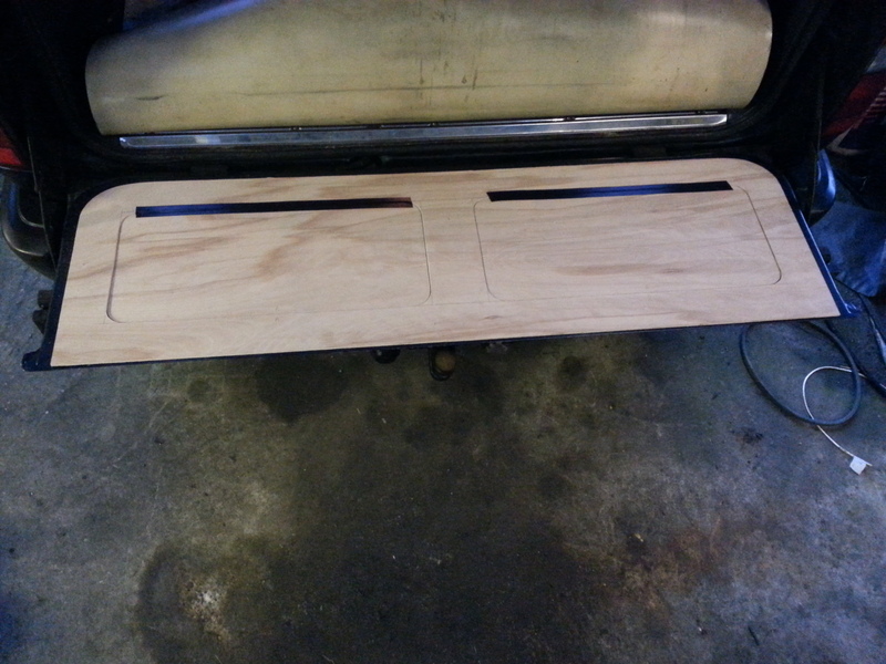 tail gate1.jpg