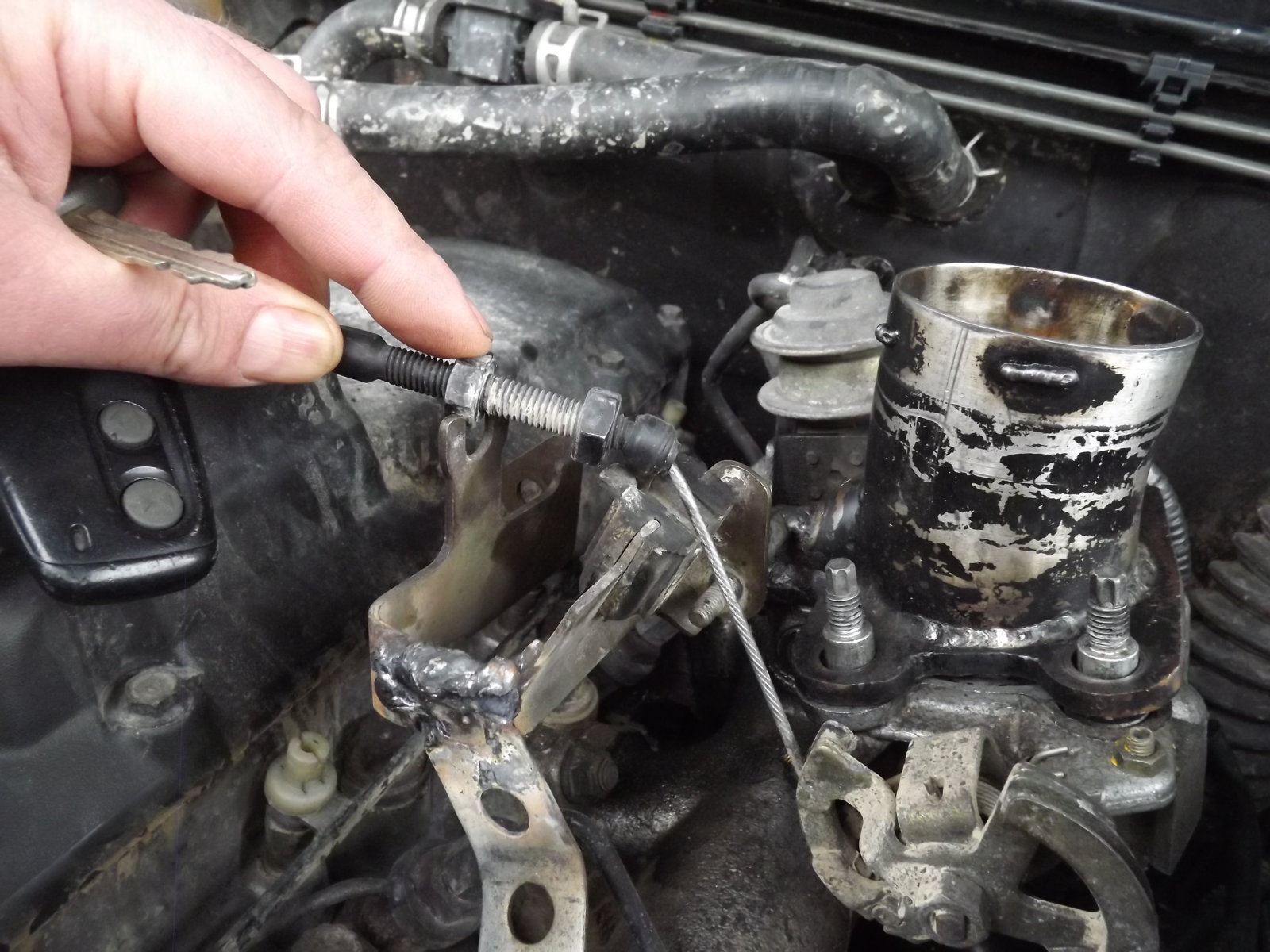 throttle cable 001.JPG