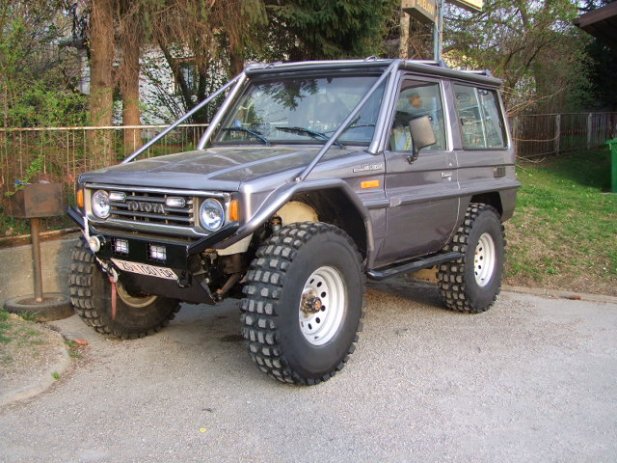 toyota-land-cruiser-lj-70-slika-12712735.jpg