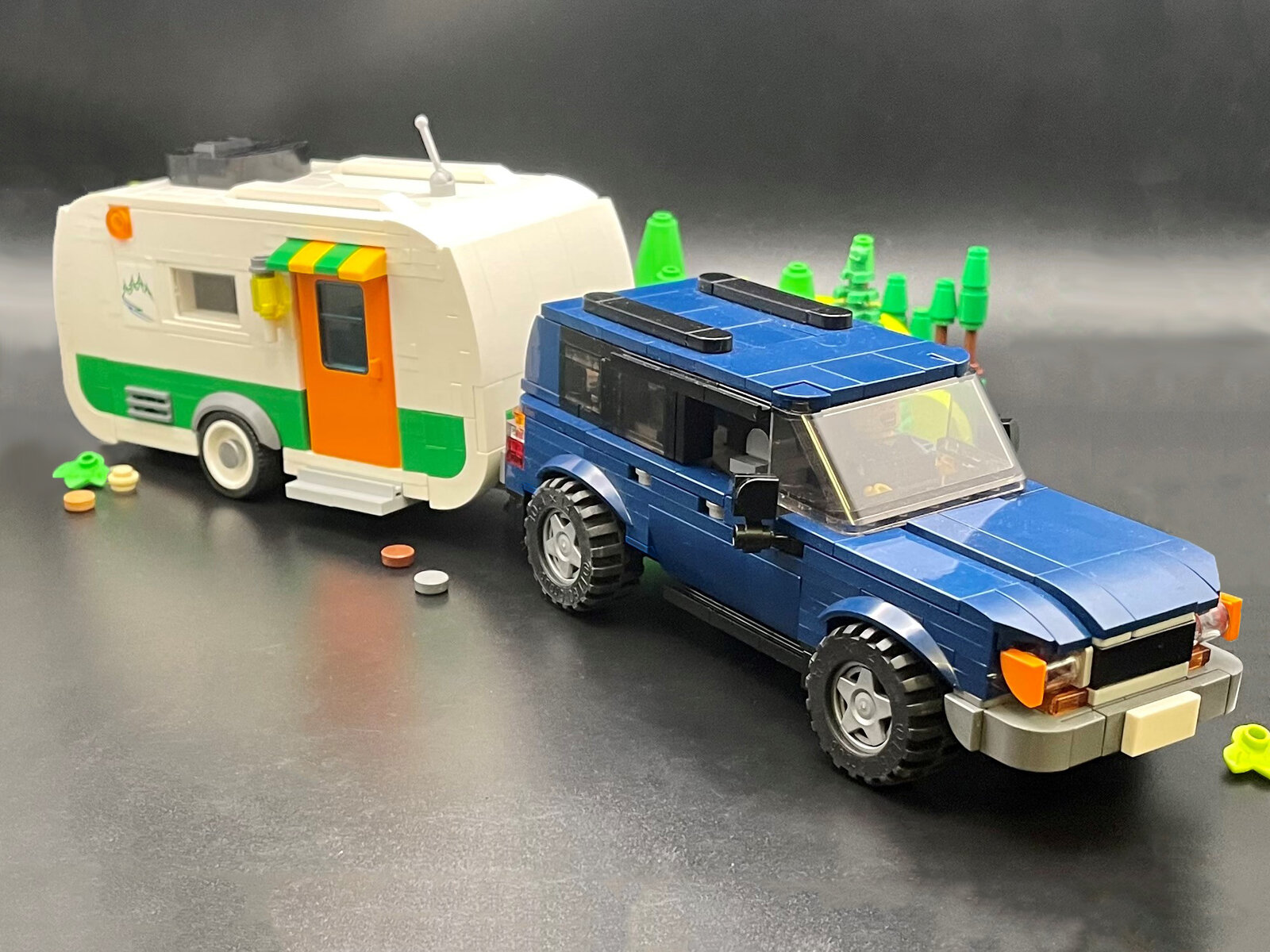 vehicle_pull_behind_camper_with_land_cruiser_002.jpg