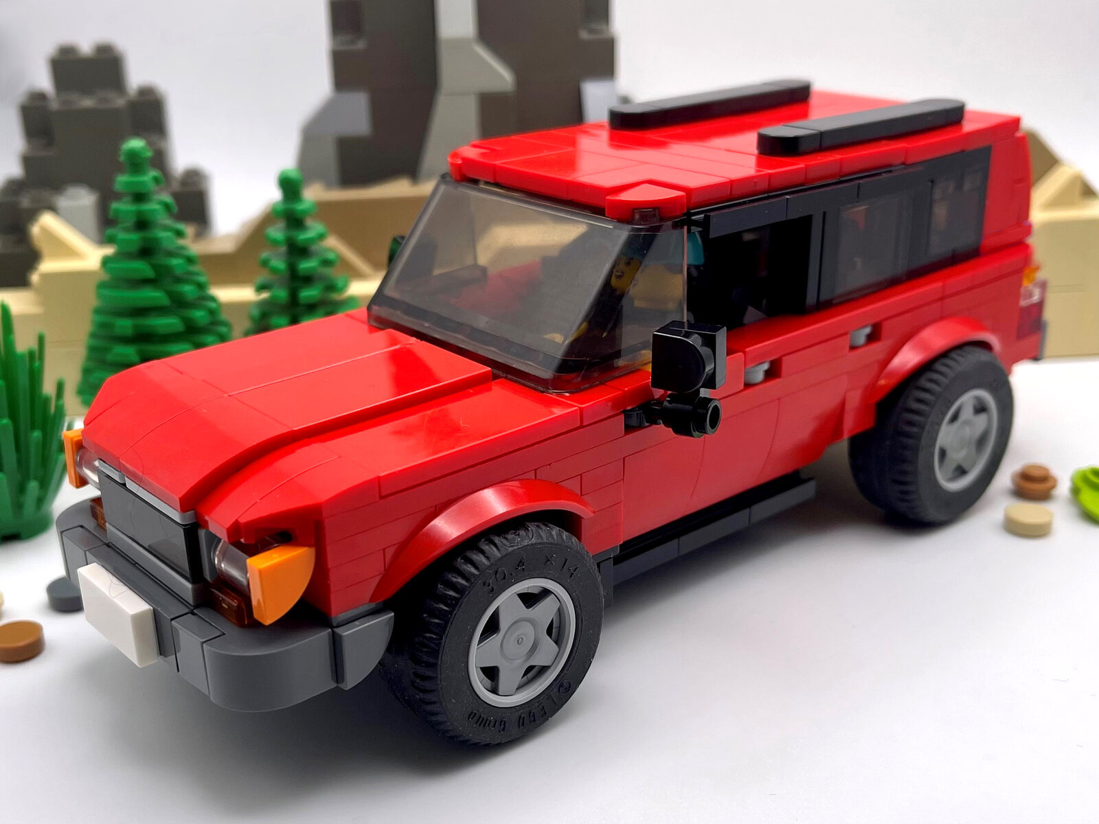 vehicle_toyota_land_cruiser_red_004.jpg